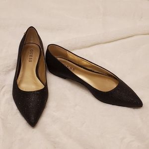 Guess flats